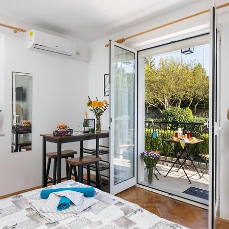 Studio Apartment Simba Gasthuis 3*