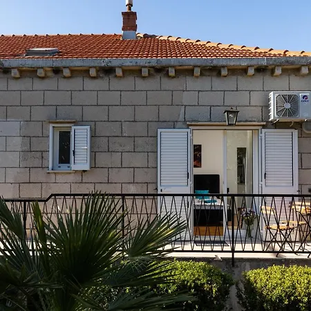 Studio Apartment Simba Pensionat 3*